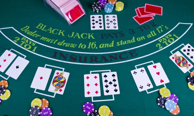 How to Play Blackjack and Outsmart the Casino